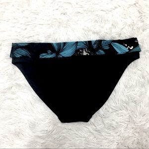 Body Glove Bikini Bottom NWOT. Size L